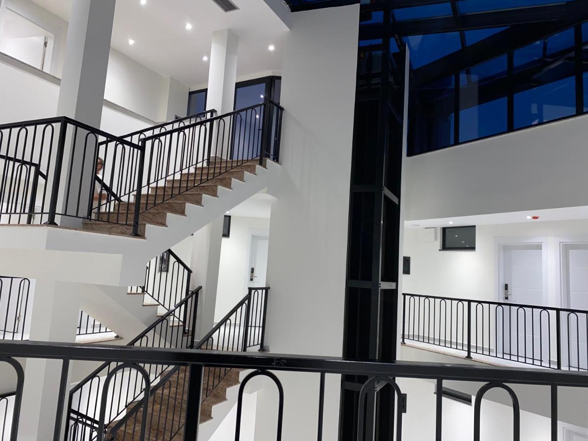 The Honeycomb Boutique Hotel Golem  Bagian luar foto