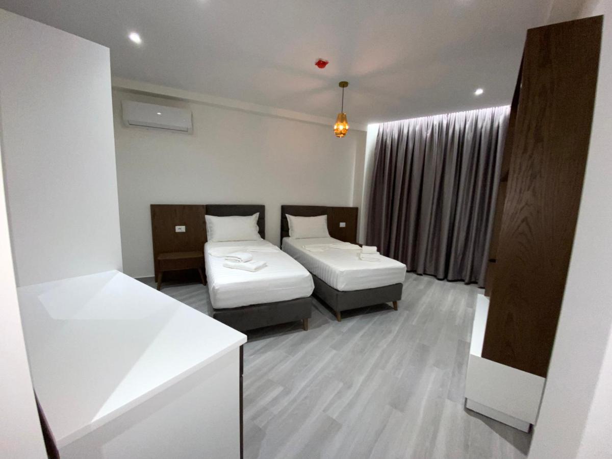 The Honeycomb Boutique Hotel Golem  Bagian luar foto