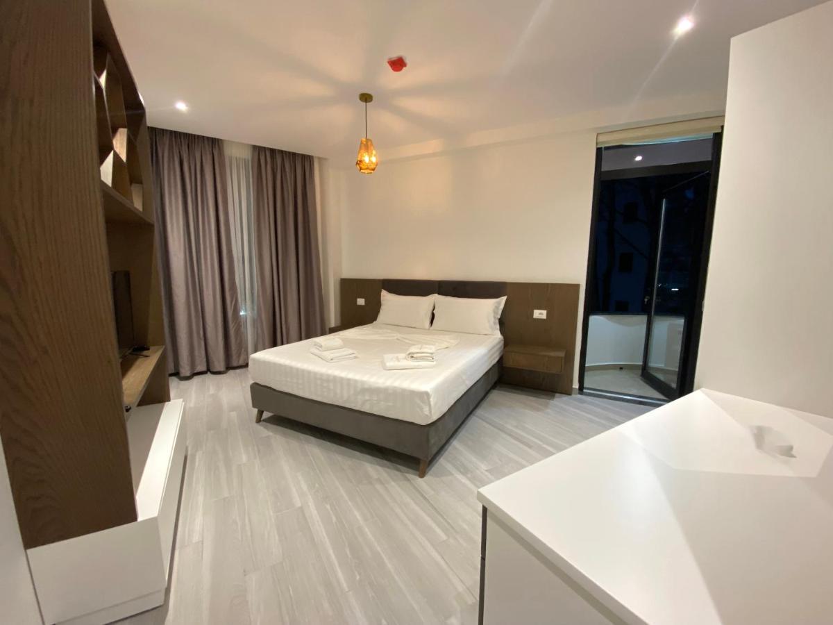 The Honeycomb Boutique Hotel Golem  Bagian luar foto