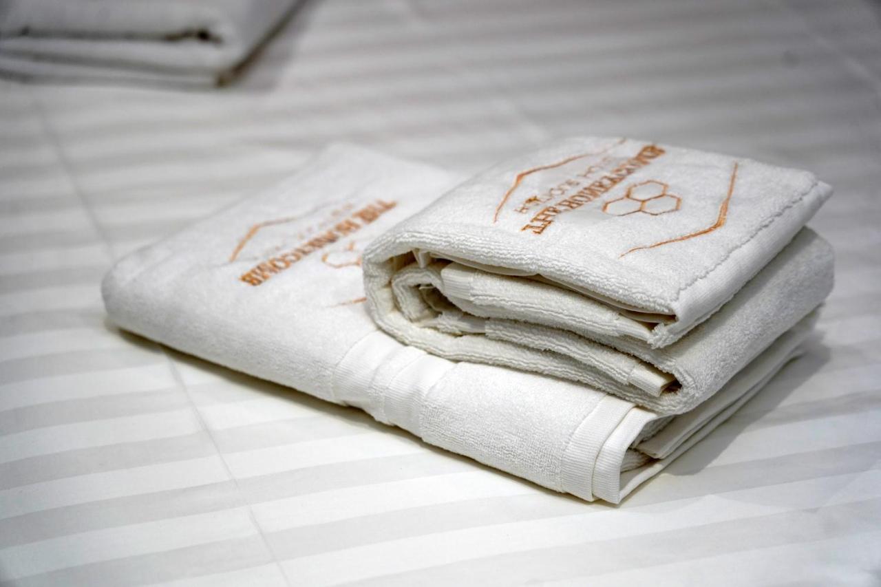 The Honeycomb Boutique Hotel Golem  Bagian luar foto