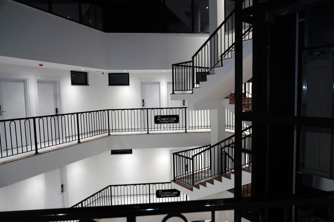 The Honeycomb Boutique Hotel Golem  Bagian luar foto