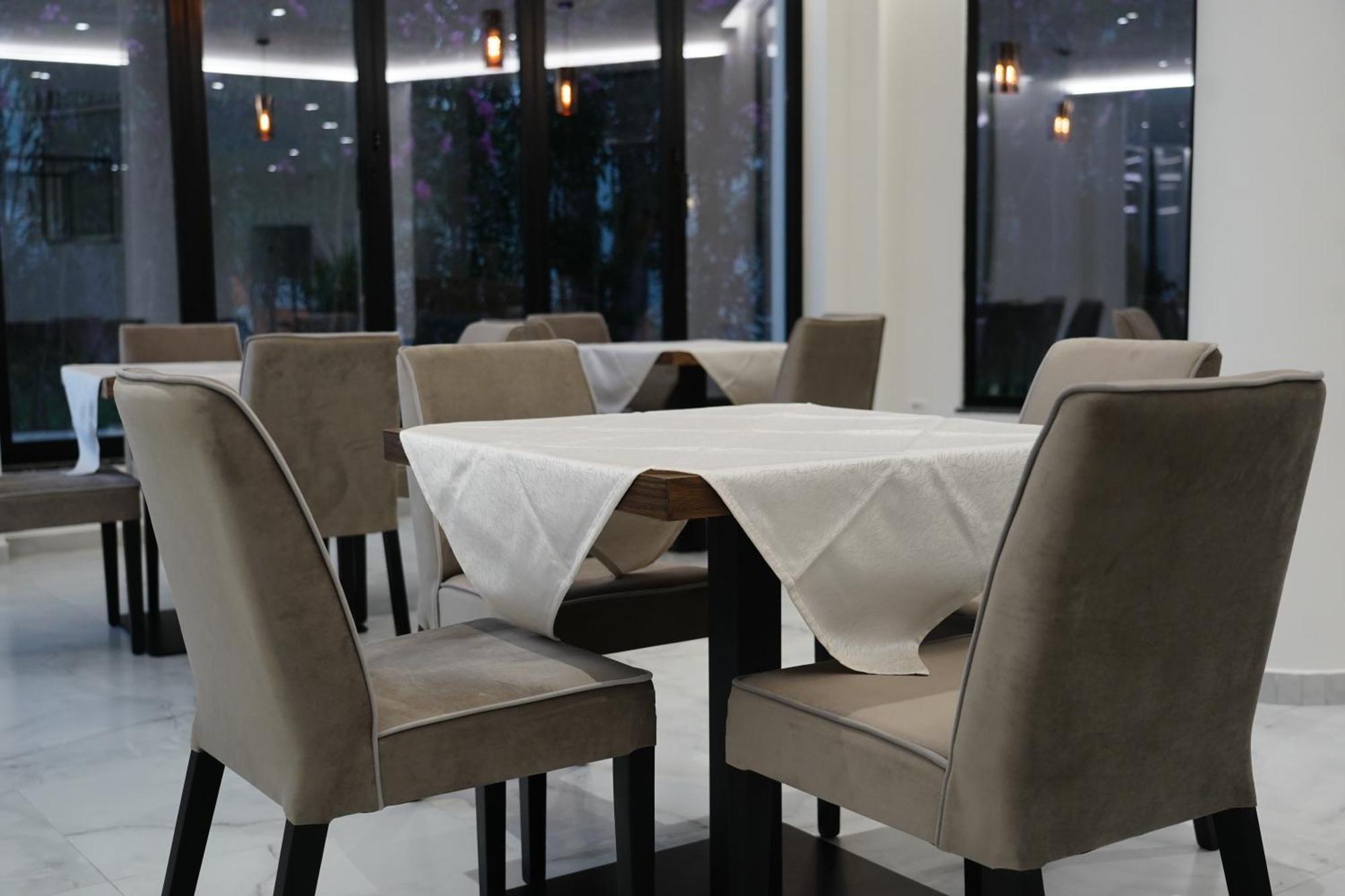 The Honeycomb Boutique Hotel Golem  Bagian luar foto