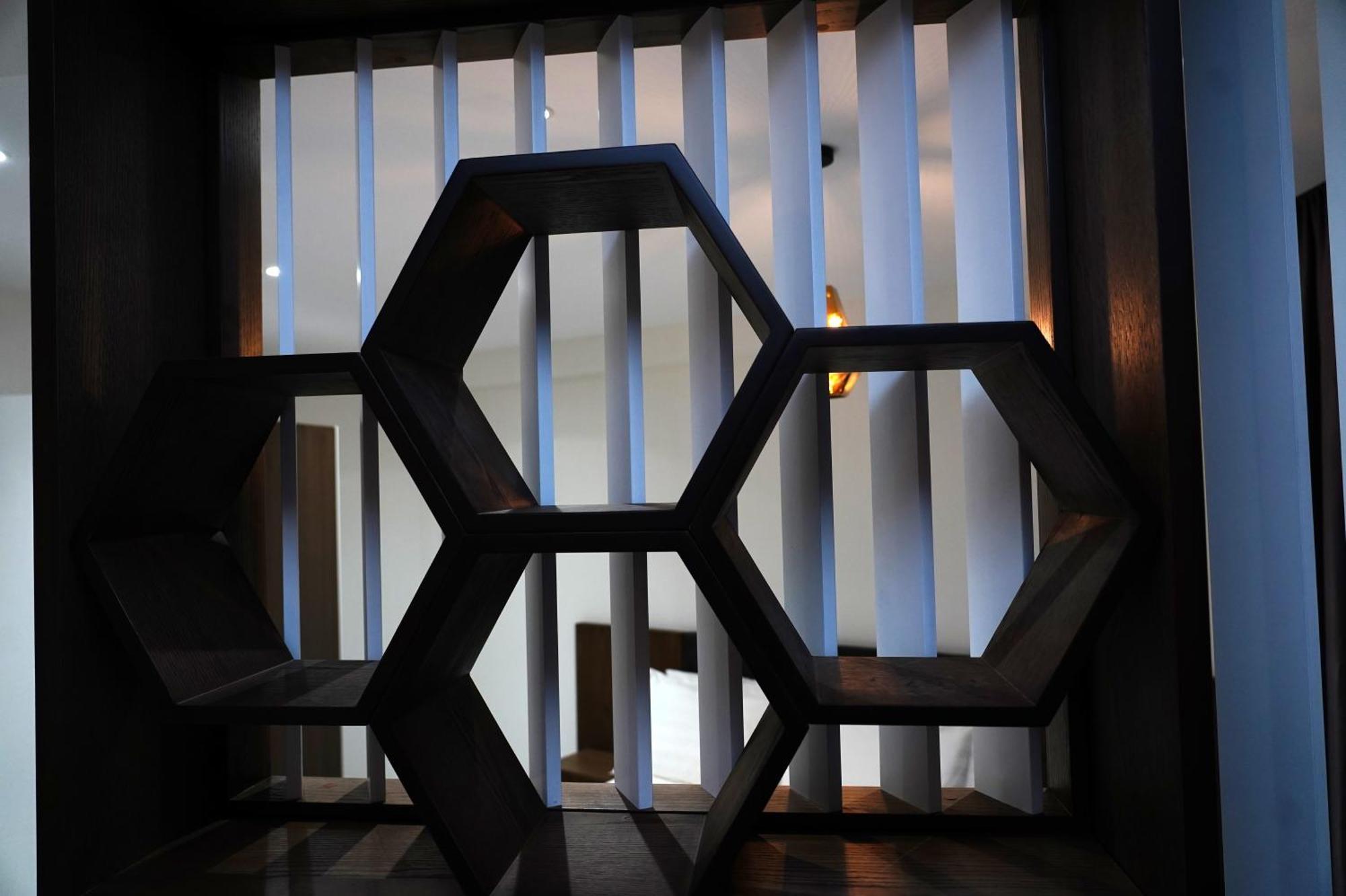The Honeycomb Boutique Hotel Golem  Bagian luar foto