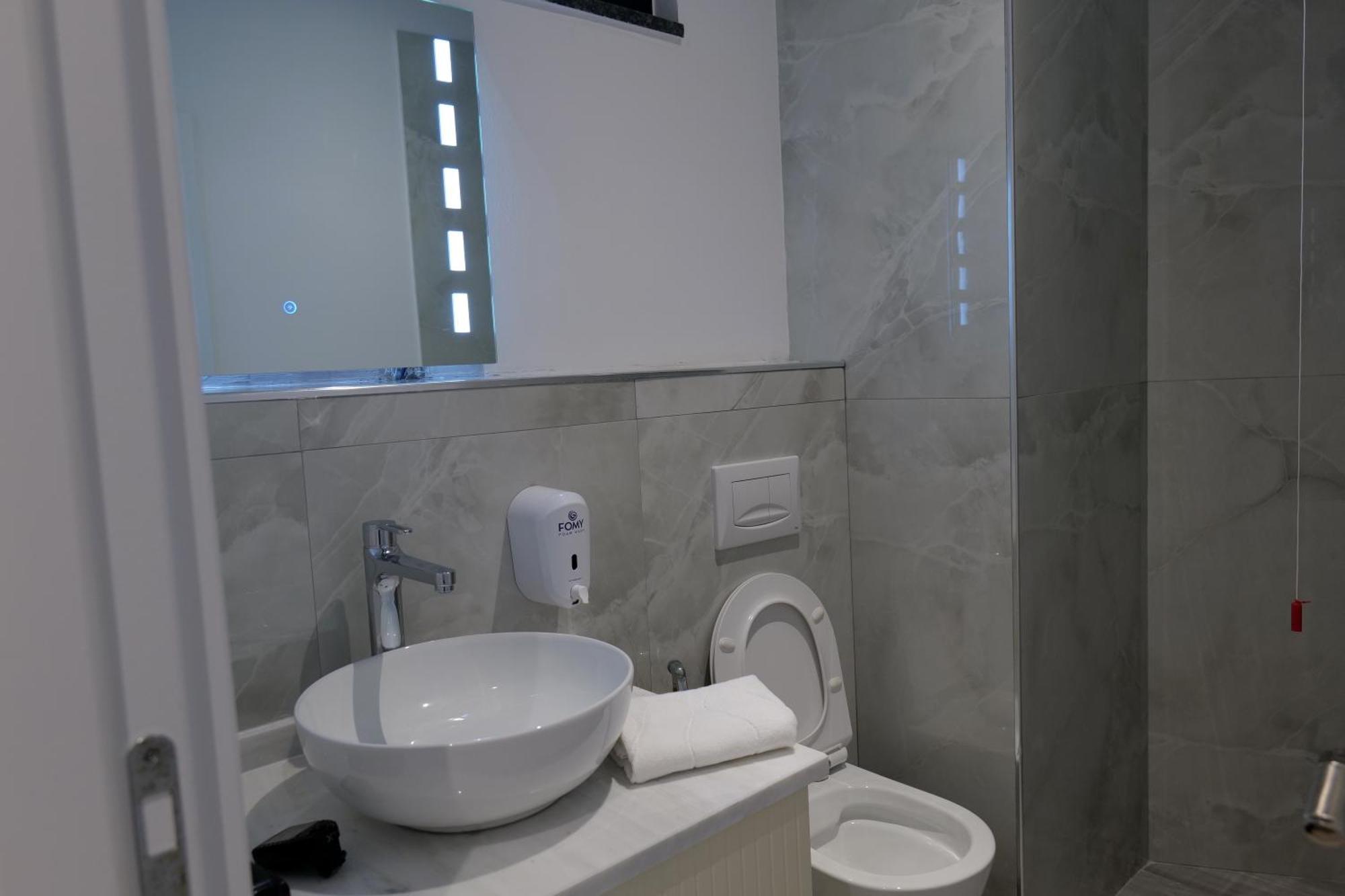 The Honeycomb Boutique Hotel Golem  Bagian luar foto