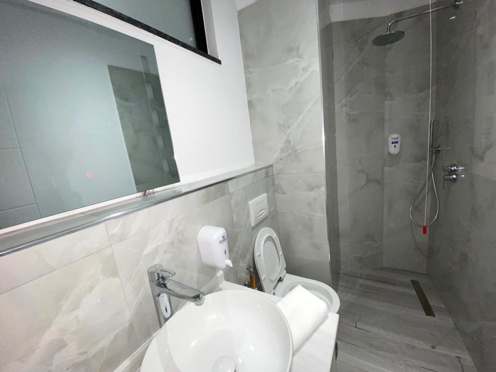 The Honeycomb Boutique Hotel Golem  Bagian luar foto