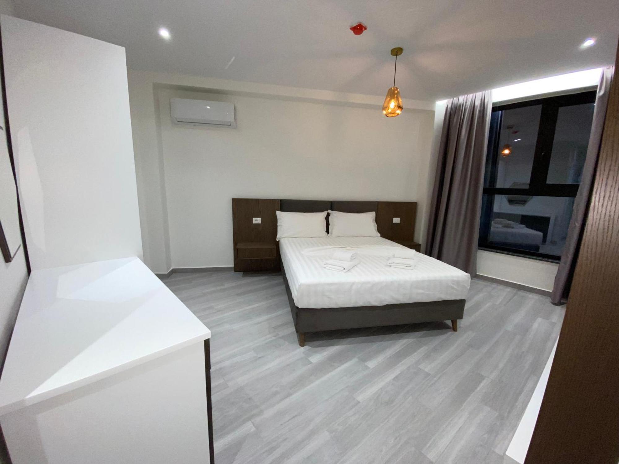 The Honeycomb Boutique Hotel Golem  Bagian luar foto
