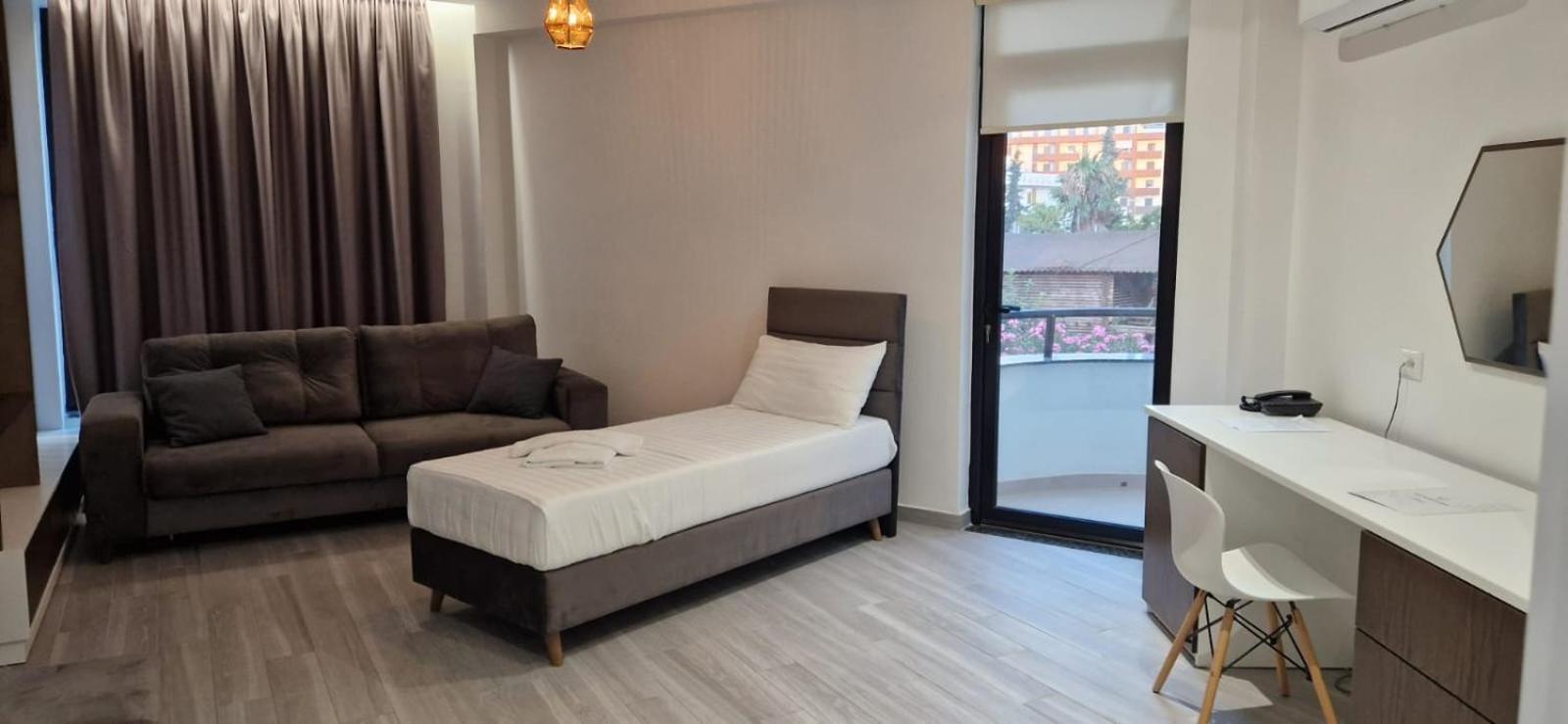 The Honeycomb Boutique Hotel Golem  Bagian luar foto